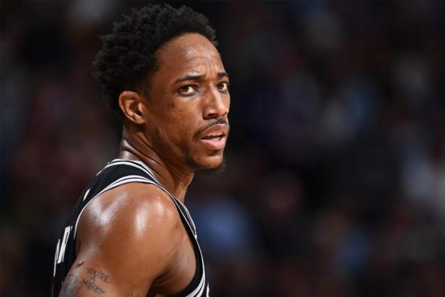 官宣：篮网裁掉崔永熙 因膝伤本赛季提前报销