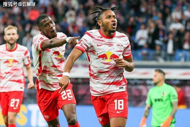 高诗岩29+9沙约克28分 山东险胜北京终结3连败